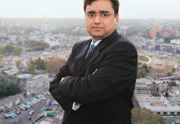 Shravan Gupta – Executive Profile and Biography